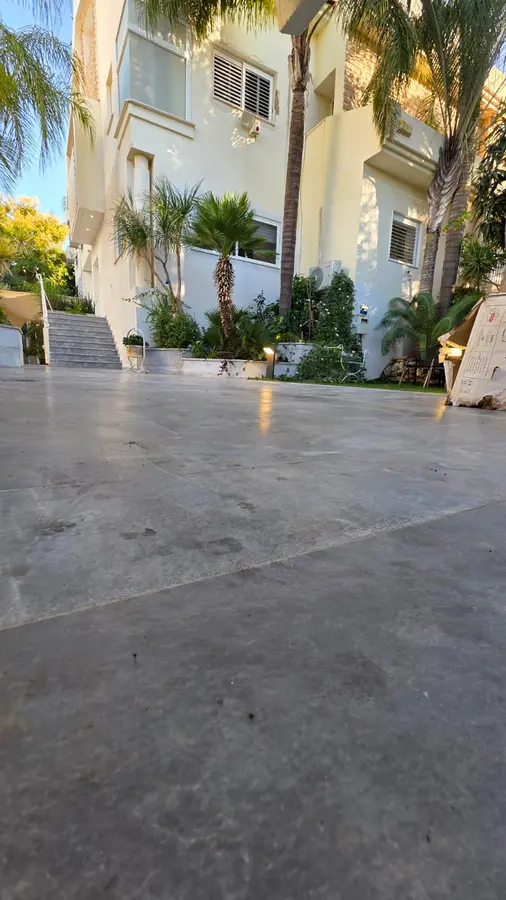 למכירה בגני תקווה דו משפחתי 6 חדרים בנוסף יחידה גדולה ומניבה ברחוב הרימון 57