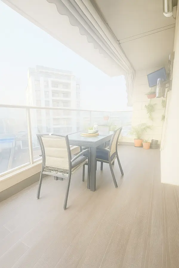 למכירה דירה 5 חדרים רחוב הירקונים 5 פ";ת כולל מחסן צמוד,ממ";ד,חניה,מרפסת 15 מ";ר