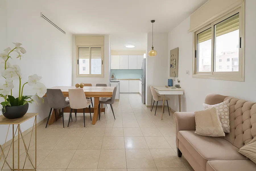 למכירה 5 חדרים אם המושבות הותיקה פ";ת 2 חניות נפרדות ומחסן