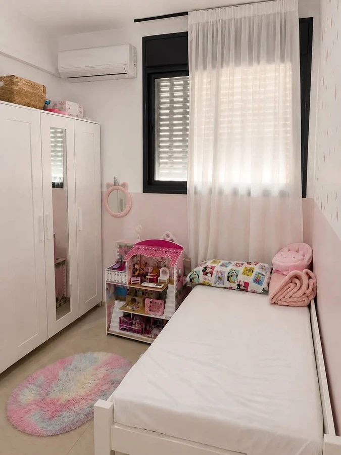 למכירה דירה 5 חדרים קטרוני 31 פ";ת דירה מושקעת