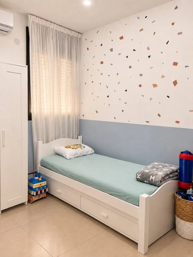 למכירה דירה 5 חדרים קטרוני 31 פ";ת דירה מושקעת