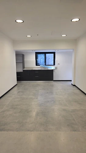 להשכרה ברוטשילד 73 פ"ת דירה 5 חדרים