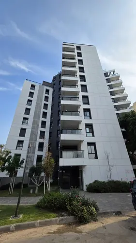 למכירה דירה 5 חדרים רחוב ביאליק 9 קרית אונו הותיקה