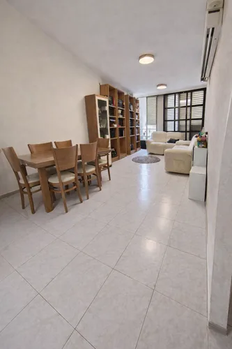 למכירה 3 חדרים סיתוונית 13 פ"ת כפר גנים א כולל חנייה ומעלית פינוי בינוי מתקדם