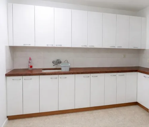 למכירה דירה 3 חדרים הנרייטה סולד 28 פ"ת פניוי בינוי מתקדם